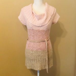 🛍 $4 NWOT Derek Heart Sweater Top